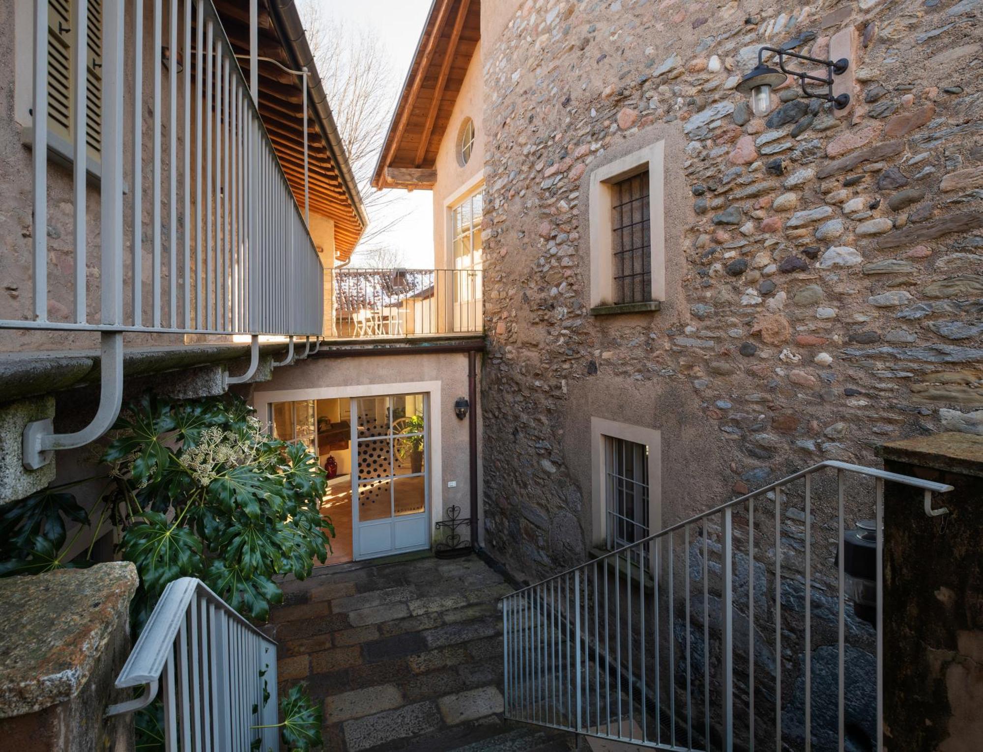 Locanda Ca Dei Santi Induno Olona Bagian luar foto